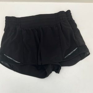 Lululemon Hotty Hot shorts